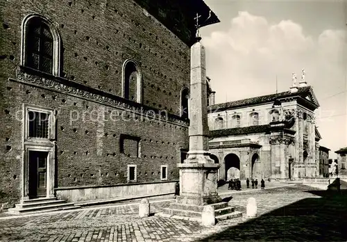 AK / Ansichtskarte 73795393 Urbino_IT Il Duomo Obelisco Egiziano e Palazzo ducale 