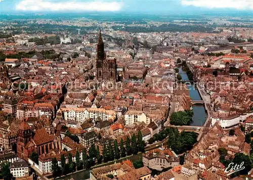 AK / Ansichtskarte Strasbourg_67_Alsace Vue aerienne Eglise Saint Thomas et les quais au centre facade de la cathedrale 
