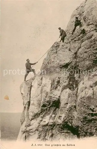 AK / Ansichtskarte Le_Saleve_74_Haute Savoie Une grimpee au Saleve Bergsteiger 