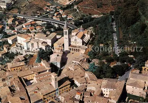 AK / Ansichtskarte 73796400 Spoleto_Umbria_IT Veduta aerea del Duomo 
