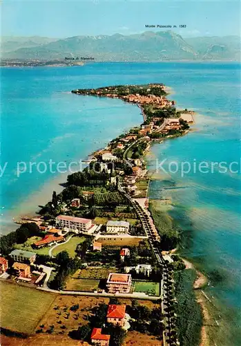 AK / Ansichtskarte 73796546 Sirmione_Lago_di_Garda Fliegeraufnahme Sirmione_Lago_di_Garda