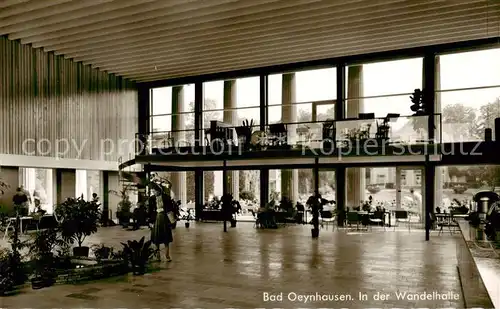 AK / Ansichtskarte  Bad_Oeynhausen In der Wandelhalle Bad_Oeynhausen