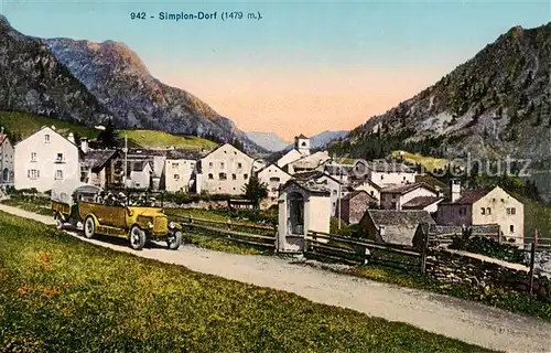 AK / Ansichtskarte Simplon_Dorf_Simplondorf_VS Ortsmotiv mit Kirche Automobil 