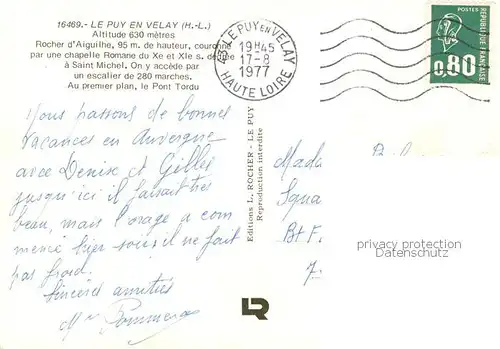 AK / Ansichtskarte Le Puy en Velay_43_Haute Loire Rocher dAiguille couronne par une chapelle Romane a Saint Michel Au premier plan le Pont Tordu 