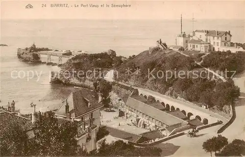 AK / Ansichtskarte 13798627 Biarritz_Pyrenees_Atlantiques Le Port Vieux et le Semaphore Biarritz_Pyrenees