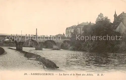 AK / Ansichtskarte 13798644 Sarreguemines_57_Moselle La Sarre et le Pont des Allies 