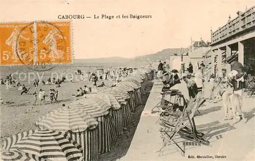 AK / Ansichtskarte 13798761 Cabourg_14_Calvados La Plage et les Baigneurs 