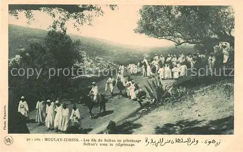 AK / Ansichtskarte 73799043 Moulay-Idriss_Maroc Les fils du Sultan en pèlerinage 
