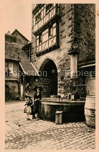 AK / Ansichtskarte Riquewihr_Haut_Rhin Fontaine de la Suine pres de la Porte haute Riquewihr_Haut_Rhin