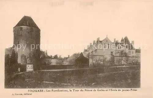 AK / Ansichtskarte Thouars_ 79_Deux Sevres Les Fortifications la Tour du Prince de Galles et lEcole de jeunes Filles 