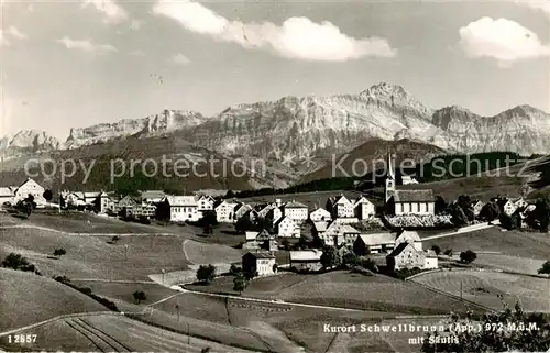 AK / Ansichtskarte Schwellbrunn Panorama Kurort mit Saentis Appenzeller Alpen Schwellbrunn