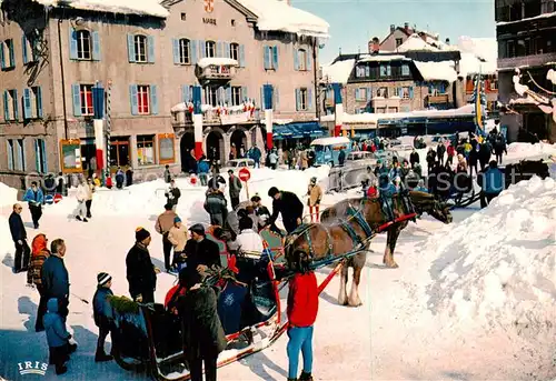 AK / Ansichtskarte Megeve_74_Haute Savoie Place de la Mairie en hiver Pferdeschlitten 