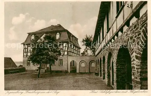 AK / Ansichtskarte  Freusburg_Kirchen_Sieg Jugendburg Freusburg an der Sieg Haus Schlossgarten mit Fluegelanbau 