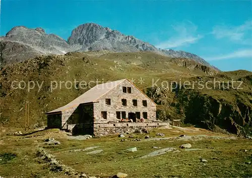 AK / Ansichtskarte Grialetschhuette_2542m_GR Blick auf Piz Radont Berghuette Albula Alpen 