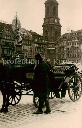 AK / Ansichtskarte  Dresden_Elbe Altmarkt Pferdekutsche 