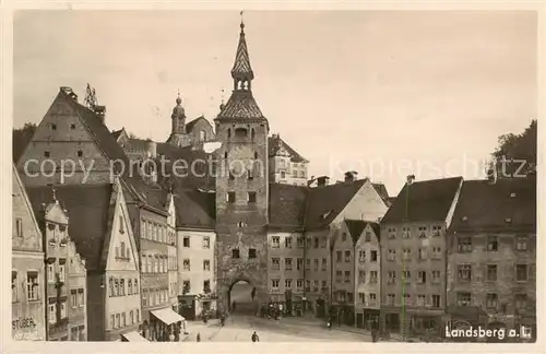 AK / Ansichtskarte  Landsberg_Lech Zentrum Altstadt Stadttor Turm Landsberg_Lech