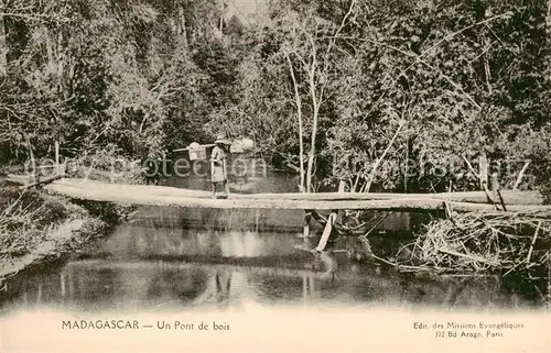 AK / Ansichtskarte  Madagascar Un pont du bois Madagascar