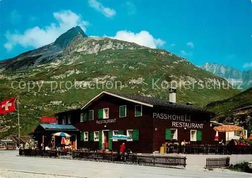 AK / Ansichtskarte Oberalppass_2762m_GR Restaurant Passhoehe und mit Piz Tiarms 