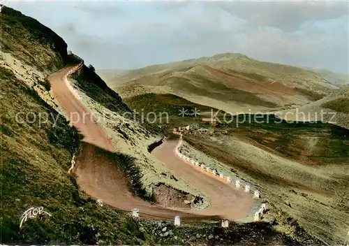 AK / Ansichtskarte Cantal_Montagne_15 Le Grand Tournant sur la Route du Puy Mary 