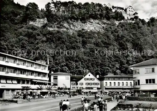 AK / Ansichtskarte  Vaduz_Liechtenstein_FL Staedlte mit Schloss 