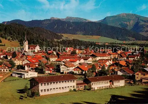 AK / Ansichtskarte 73803471 Oberstaufen mit Rindalphorn und Hochgrat Oberstaufen