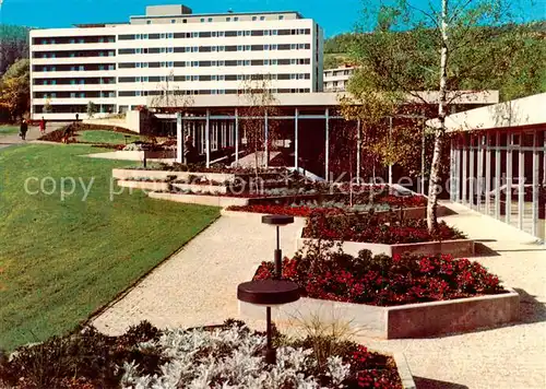 AK / Ansichtskarte  Bad_Soden-Salmuenster Wandelhalle mit Blick zum Park Sanatorium Bad_Soden-Salmuenster