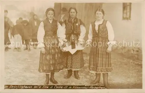 AK / Ansichtskarte 73803946 Visooroszi_Ruscova_RO Ehrenjungfrauen bei der Einweihung d. Conta-Ut 