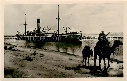 AK / Ansichtskarte  Cairo_Egypt Kamelreiter am Strand Dampfer Cairo Egypt