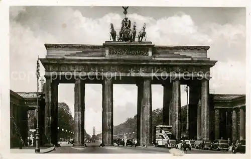 AK / Ansichtskarte 73804989 Berlin Brandenburger Tor Berlin