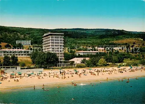 AK / Ansichtskarte  Varna_Warna_Bulgaria Goldener Sand Strandpartie Hotel 