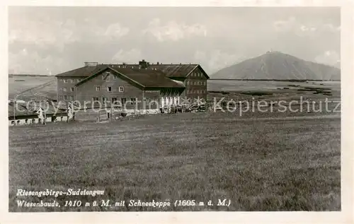 AK / Ansichtskarte 73805349 Riesengebirge_Boehmischer_Teil Wiesenbaude mit Schneekoppe 