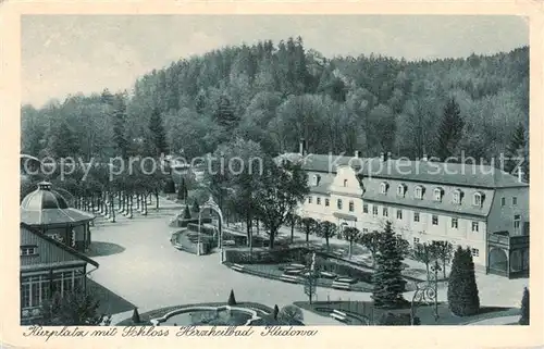 AK / Ansichtskarte 73805454 Kudowa-Zdroj_Bad_Kudowa_Niederschlesien Kurplatz mit Schloss 