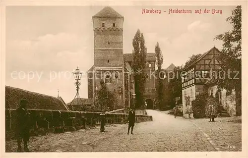 AK / Ansichtskarte  Nuernberg Heidenturm auf der Burg Nuernberg