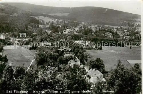 AK / Ansichtskarte  Bad_Flinsberg_Swieradow_Zdroj_PL Villen an der Brunnenstrasse mit Kurhaus 