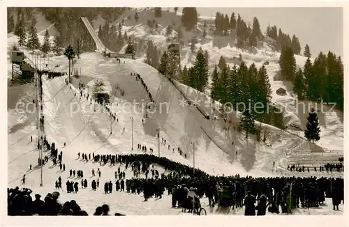 AK / Ansichtskarte  Garmisch-Partenkirchen Kleine und grosse Olympiaschanze Garmisch-Partenkirchen