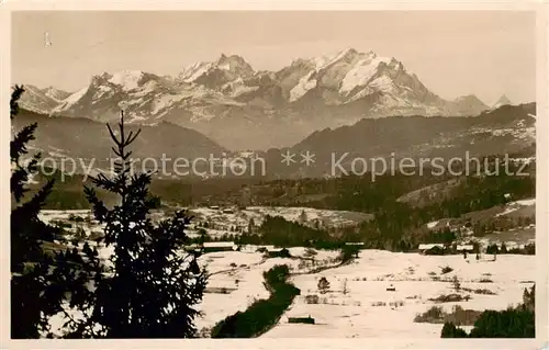 AK / Ansichtskarte  Oberstaufen mit Saentis Altmann und Weissbachtal Oberstaufen