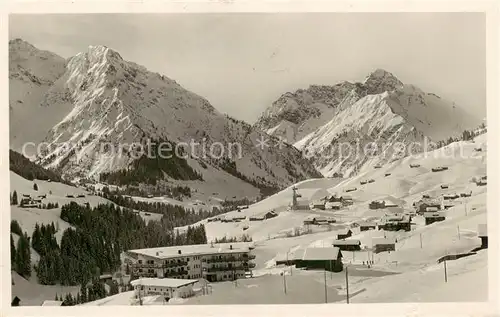 AK / Ansichtskarte  Hirschegg_Kleinwalsertal_Vorarlberg mit Elfer und Zwoelferhorn und Widderstein Hirschegg_Kleinwalsertal