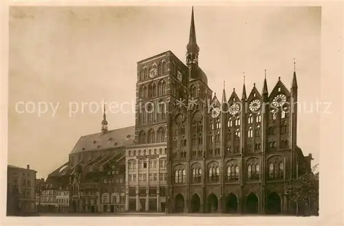 AK / Ansichtskarte  Stralsund Rathaus 