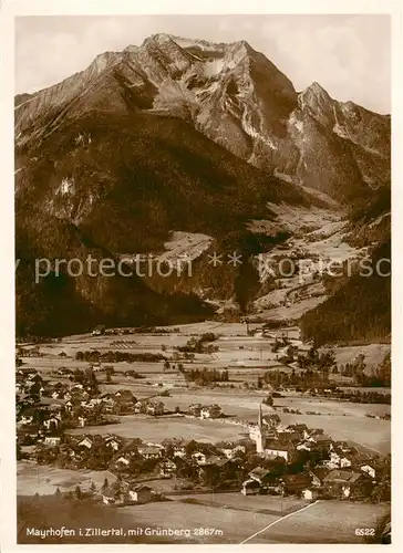 AK / Ansichtskarte 73809506 Mayrhofen_Zillertal_AT mit Gruenberg Fliegeraufnahme 