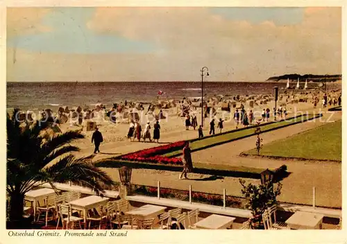 AK / Ansichtskarte 73810122 Groemitz_Ostseebad Promenade und Strand Groemitz_Ostseebad