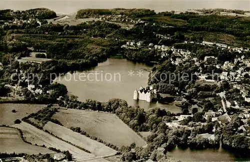 AK / Ansichtskarte  Gluecksburg_Ostseebad Fliegeraufnahme mit Schloss und Ostseeblick Gluecksburg_Ostseebad