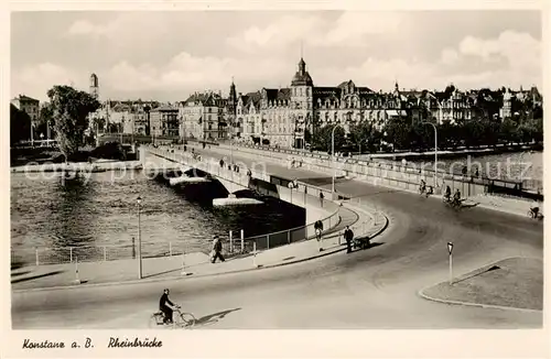 AK / Ansichtskarte  Konstanz_Bodensee Rheinbruecke Blick zur Altstadt Konstanz_Bodensee