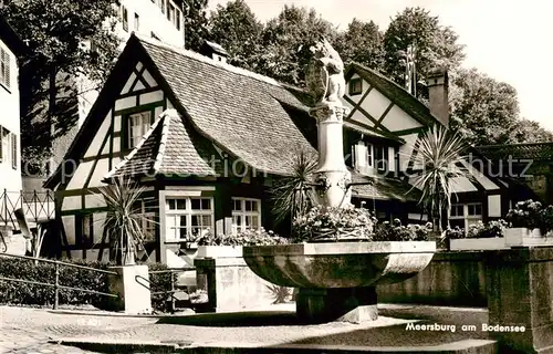 AK / Ansichtskarte  Meersburg_Bodensee Brunnen Altes Fachwerkhaus Meersburg Bodensee