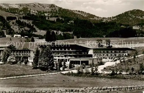 AK / Ansichtskarte  Nassfeld_Kaernten_AT Sonnenalpe mit Stuibenkette 