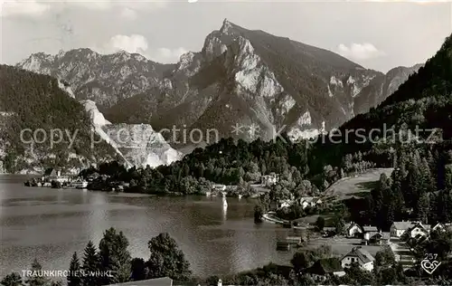 AK / Ansichtskarte 73810956 Traunkirchen_AT Panorama Blick ueber den Traunsee Alpen
 