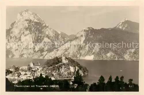 AK / Ansichtskarte  Traunkirchen_AT Panorama Blick ueber den Traunsee gegen Traunstein 