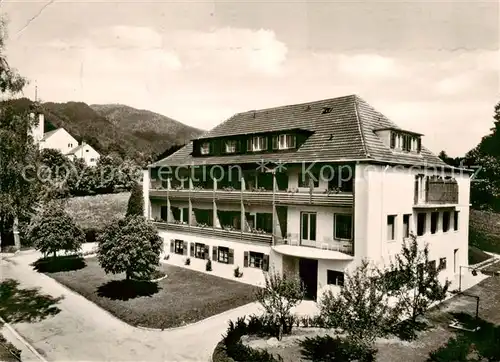 AK / Ansichtskarte  Bad_Wiessee_Tegernsee Kurheim Haus am Brunnen Bad_Wiessee_Tegernsee