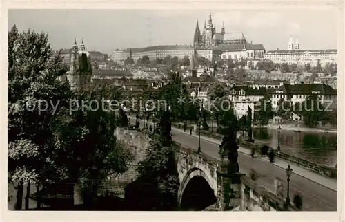 AK / Ansichtskarte  Praha_Prahy_Prague Karlsbruecke mit Hradschin Praha_Prahy_Prague