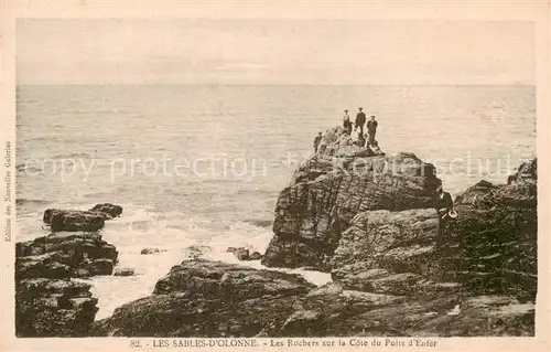 AK / Ansichtskarte Les_Sables d_Olonne_85 Les rochers sur la Cote du Puits d Enfer 