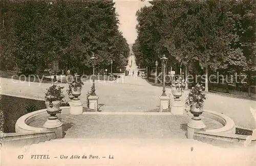 AK / Ansichtskarte Vittel_88 Une Allee du Parc 